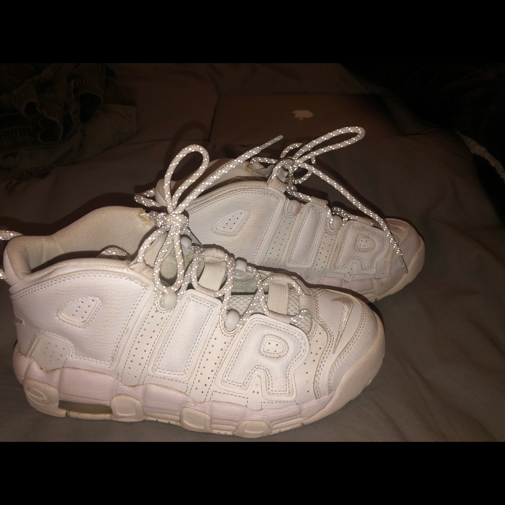 white nike uptempo speakers